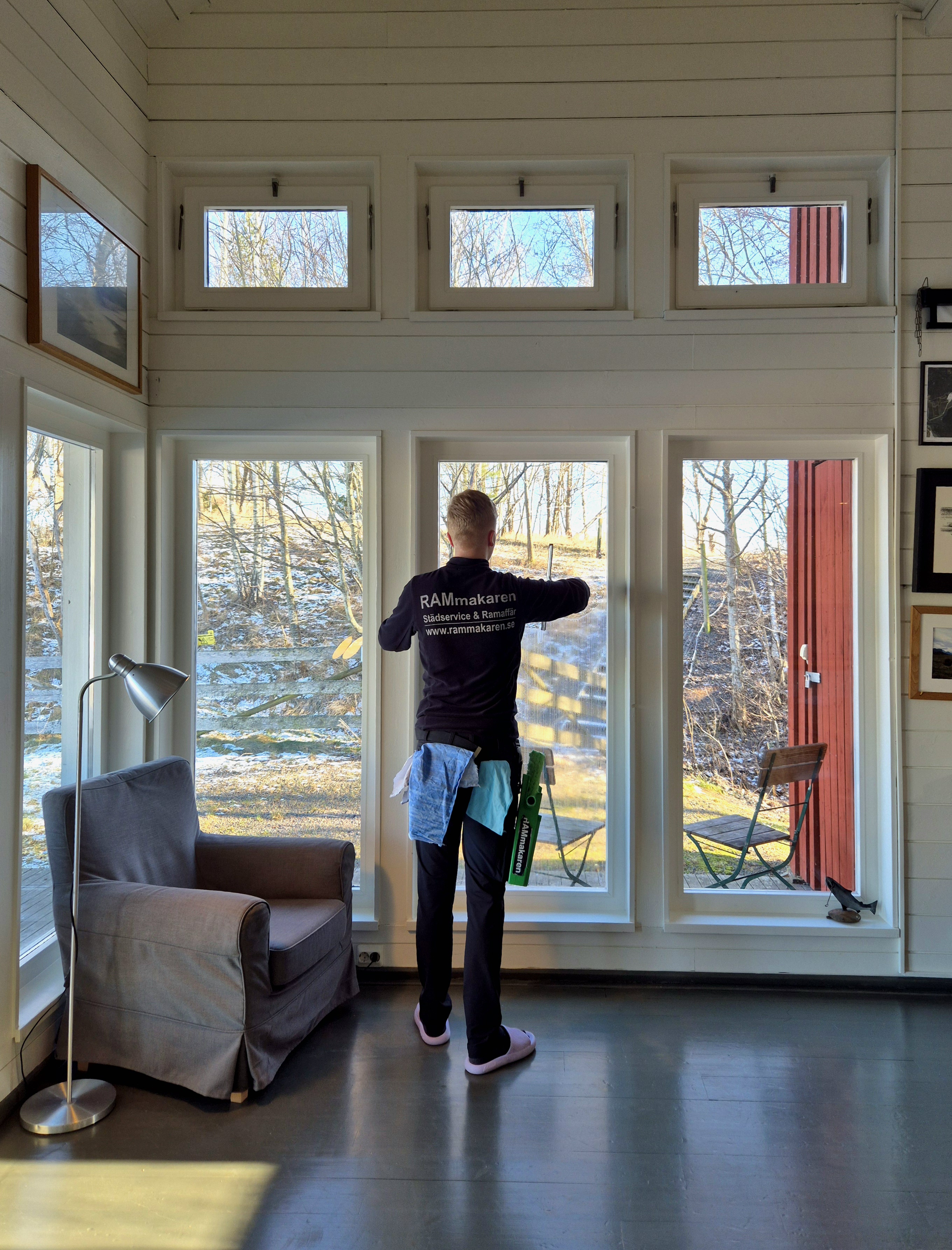 Window cleaning, Commercial cleaning